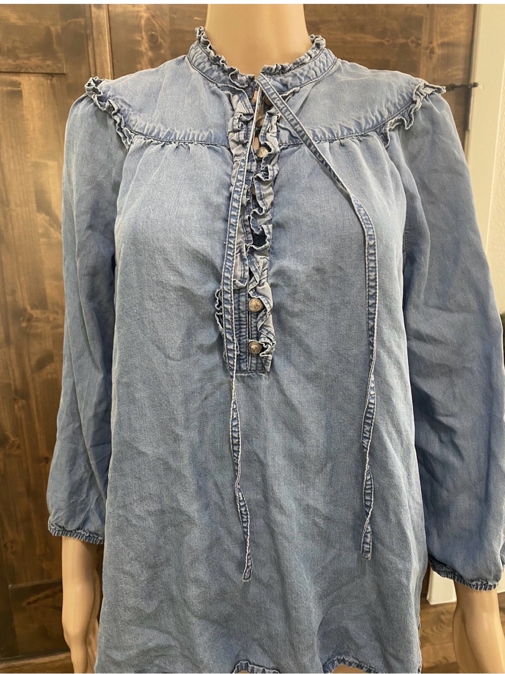 Stetson Light Denim Blue Ruffle-Detail Peasant Blouse Size Small- 040